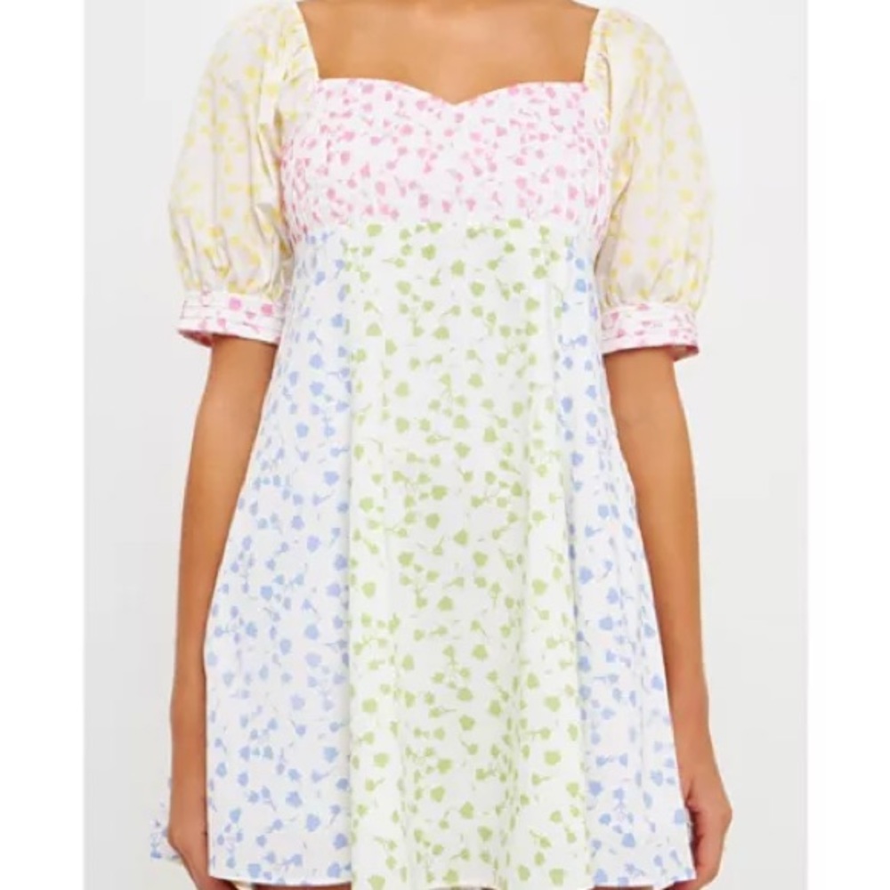 English Factory
Women's Multi Floral Print Mini Dress Size 2XL- NWT